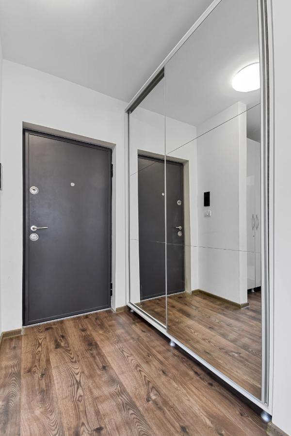 Modern In New Building With Panoramic View Braşov Exterior foto